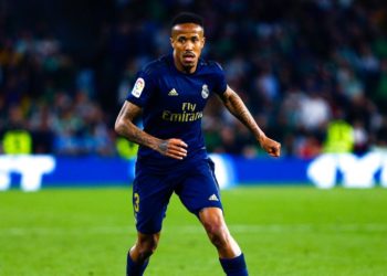 Sport / RÉAL MADRID : Testé positif au coronavirus, Eder Militao sera absent au match face à l’Inter Milan.