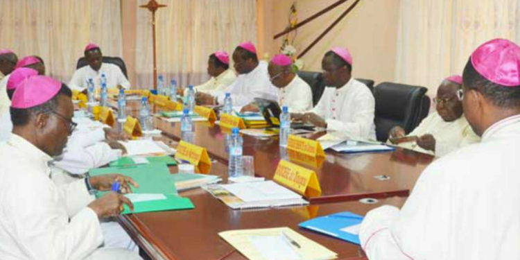 Politique / Présidentielle 2021 : Cadres et personnalités catholiques demandent la suppression du parrainage.