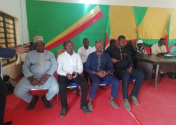 Tchaourou/Politique : Cinq conseillers communaux démissionnent des FCBE et adhèrent au BR.