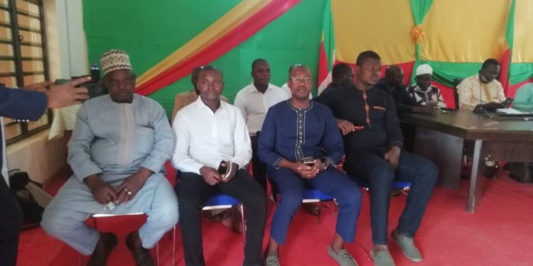 Tchaourou/Politique : Cinq conseillers communaux démissionnent des FCBE et adhèrent au BR.