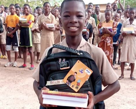 Excellence en milieu scolaire : Théodore Sambiéni primé avec une moyenne de 19,20