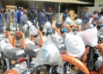 Sécurité : Le gouvernement appuie la police et l’armée à travers des motos à deux roues.