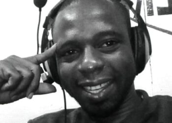 Délivrance de pièces d’état civil au Bénin : Le coup de gueule du journaliste Loukoumane Worou Tchehou.