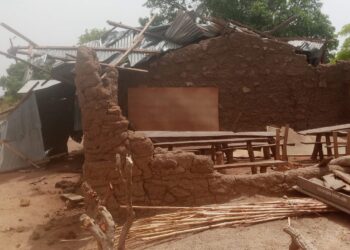 Deh-Wonko : L’école primaire publique en ruine après une pluie violente