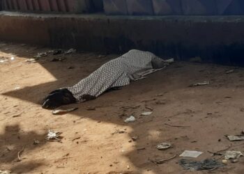 Découverte macabre à Parakou : un ressortissant nigérien retrouvé mort à Albarika