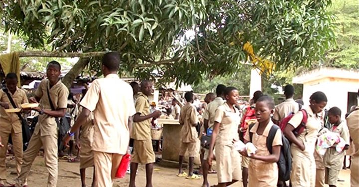 ÉDUCATION : POUR CAUSE DE COMPORTEMENTS DEVIANTS EN MILIEU SCOLAIRE: 16 Élèves suspendus au Ceg Titirou de Parakou.