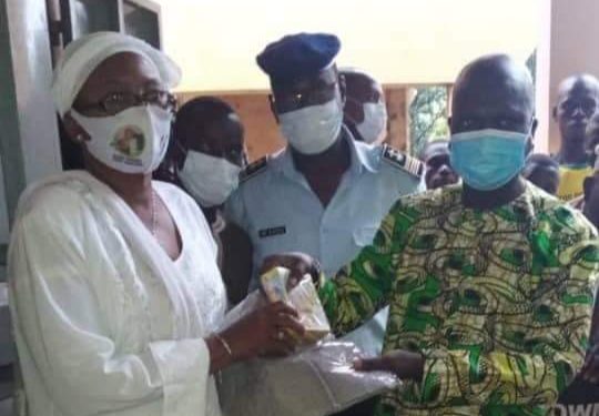 Kandi / Menacé de disparition par les eaux de pluies : Le village Gogbèdè reçoit ses premiers soutiens. (« Nous avons surtout besoin de tentes, de couvertures, de moustiquaires et de matériels de couchage », lance Sams-Dine Adamou Assouma.)