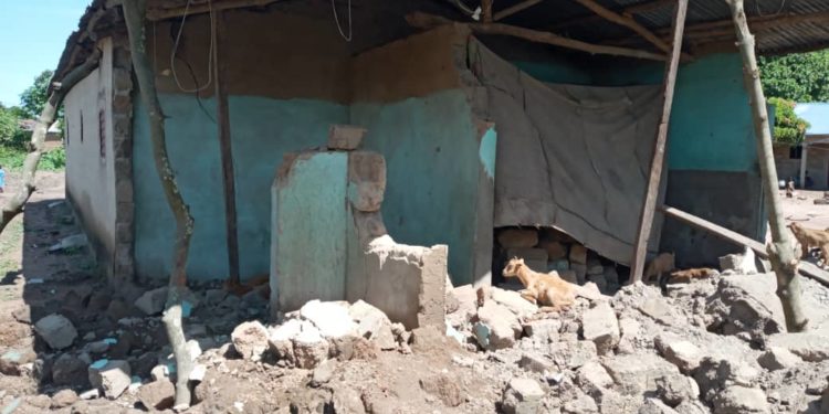 Société / Inondation à Tchaourou : Une vingtaine de cases s’écroulent dans deux villages.