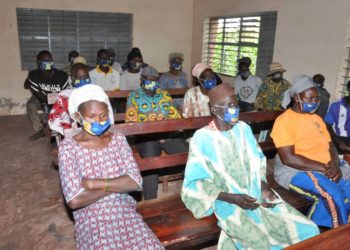 Société/Distribution massive de masques de protection: Frank Kérékou fait œuvre utile.