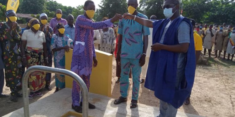 Kérou/Réalisation d’un forage au CEG Pikiré : La Fondation MTN facilite l’accès à l’eau potable aux apprenants. (Les meilleurs élèves primés).