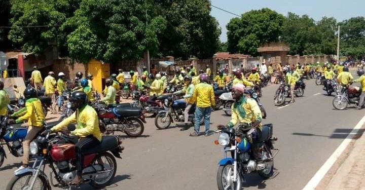 Parakou : les zémidjans saccagent les bureaux syndicaux après la mort d’un camarade.