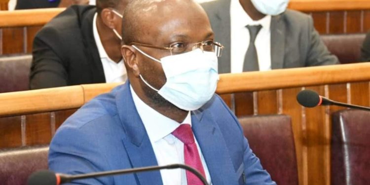 Politique / Présentation de budget aux députés : Samou Adambi a défendu un budget de 54 milliards qui priorise la vie.