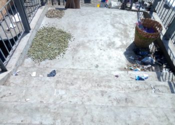 Opinion / Parakou : La passerelle du marché Arzèkè transformée en séchoir.