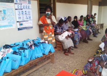 Célébration de Noël : Élite Atacora communie avec les enfants hospitalisés de Tanguiéta.