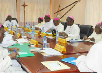 Politique / Présidentielle 2021 : Cadres et personnalités catholiques demandent la suppression du parrainage.