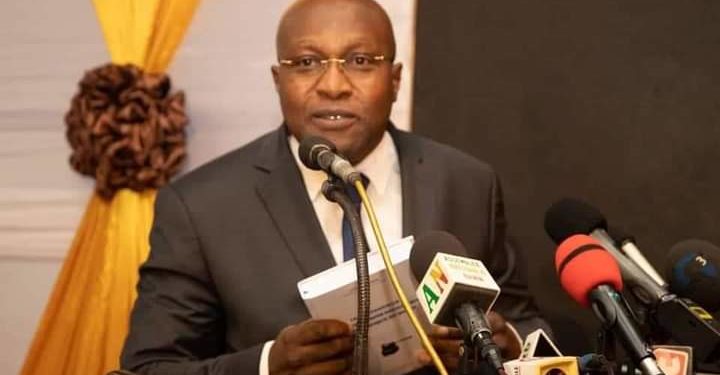 Assemblée Nationale: Yves Ismaël Ogan relevé de ses fonctions après avoir donné son avis sur le franc CFA et l’Eco !