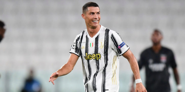 Football : Cristiano Ronaldo fait tomber un record de Pelé.