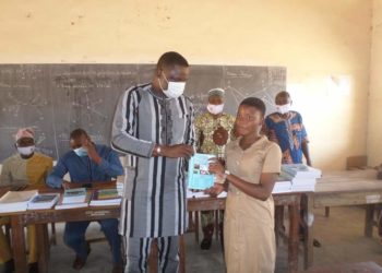 Banikoara : La mairie au secours des apprenants de la série C au CEG1.