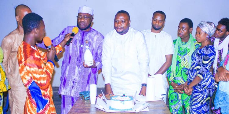 Le Parakois : Le média en ligne a fêté ses noces de coton.