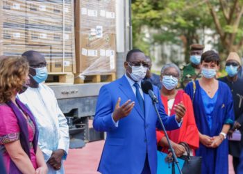 Sénégal/lutte contre la covid-19 : Macky Sall réceptionne les premières doses