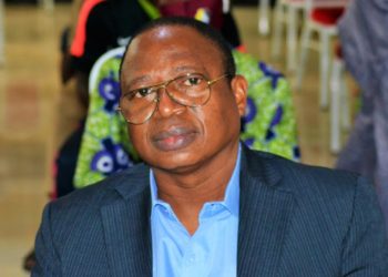 Présidentielle 2021 : Après son vote, Francis Koto Gbian lance appel à la paix pour la suite du processus.