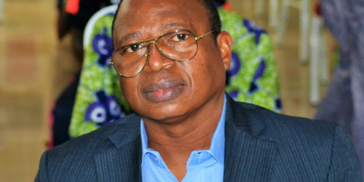Présidentielle 2021 : Après son vote, Francis Koto Gbian lance appel à la paix pour la suite du processus.