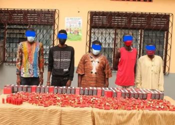 Lutte contre la criminalité transnationale: La police Togolaise saisit 1300 cartouches de calibre 12. (Un Béninois parmi les 5 trafiquants interpellés)