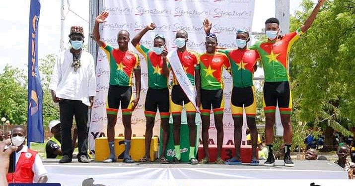 Première étape du Tour Cycliste du Bénin : Le Burkina-Faso démarre en puissance, le Bénin à la traîne.