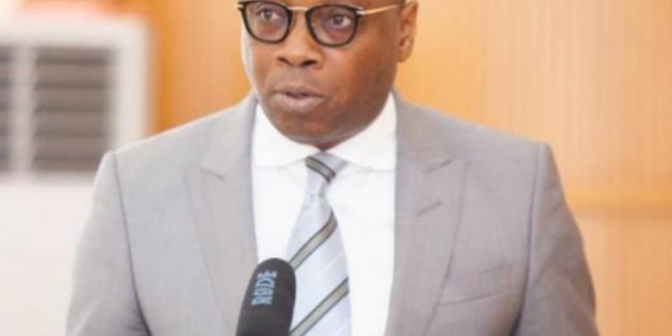 Bassila : Une cachette de tonneaux de faux médicaments découverte.