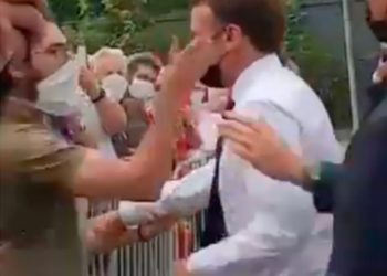 France : Emmanuel Macron giflé par un badaud, la toile craque.
