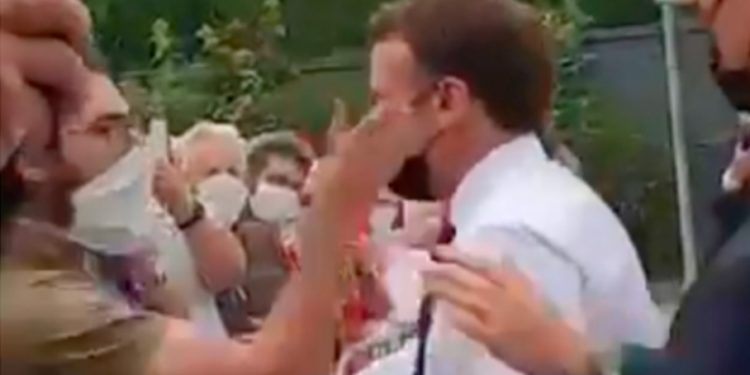 France : Voici ce qui a poussé Damien à  gifler  Macron.