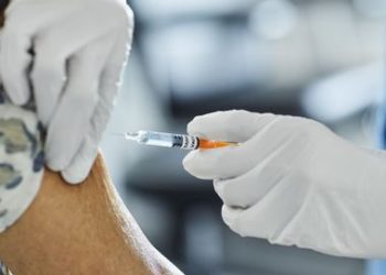 Brésil/Covid-19 : Après avoir reçu cinq doses de vaccin, il se fait démasquer à la sixième