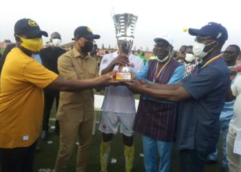 Coupe de l’indépendance dans le Borgou : Bembéréké remporte le trophée de l’édition 2021 devant Parakou ( Djibril Mama Cissé, Inoussa Chabi Zimé, Ibrahim Chabi Mama le trio de la finale)