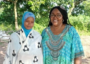 Tchaourou : Ella Wama présidente Élite Atacora rend visite à l’héroïne Sakina et demande d’immortaliser cette vaillante femme