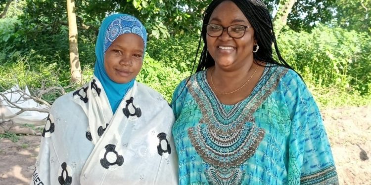 Tchaourou : Ella Wama présidente Élite Atacora rend visite à l’héroïne Sakina et demande d’immortaliser cette vaillante femme