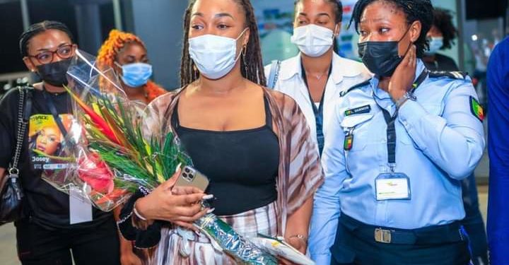 Le Brunch en pagne : La diva Josey déjà à Cotonou pour son concert à 16h.