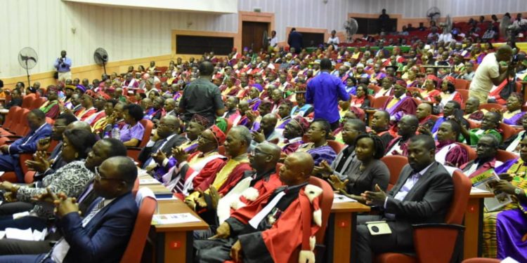 Bénin-CAMES : Une centaine d’enseignants du supérieur promus à de nouveaux grades