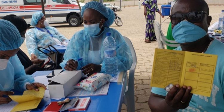 Bénin /COVID-19 : trafic de carnets de vaccination, le Ministre Benjamin Hounkpatin sonne la fin de la récréation !