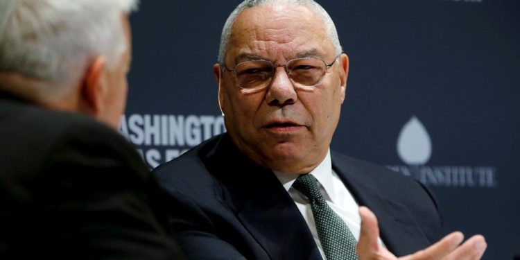 Colin Powell : Le premier afro-américain secrétaire d’État meurt du covid.