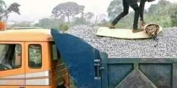 SABLE ET GRAVIER A KANDI : Rien ne change sur les prix selon le Maire ALAZI OSSENI SAKA Zinatou.