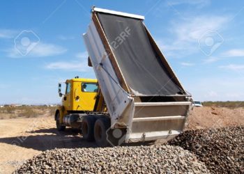 Gestion des carrières de sable et gravier à Kandi : Le Ministre de l’Eau et des Mines autorise et deux conseillers communaux suspendent les actes de l’autorité.