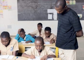 Enseignement : les aspirants suspendent la grève.