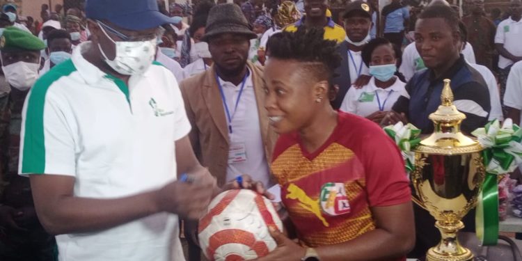 Tournoi des engagés du Br de Samou Seidou Adambi : le stade omnisport de Parakou était aux couleurs du cheval cabré sous l’égide du ministre de l’eau et des mines ( Sina Sport sacré champion de la première édition)
