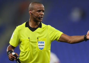 CAN 2022 : L’arbitre Janny Sikazwe était victime d’insolation selon le patron des arbitres africains.