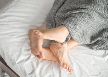 Insolite : Une grand-mère écope de 22 mois de prison pour avoir couché avec son petit-fils