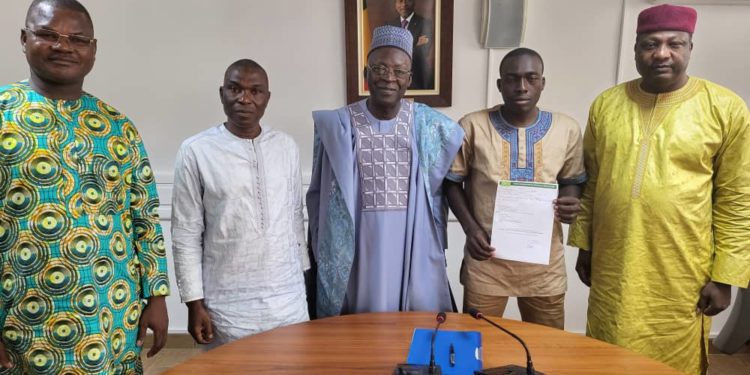 Bénin – Politique : Le BR accueille les conseillers démissionnaires UP de Tchaourou. (He Bio Sounon Bouko, la cheville ouvrière)