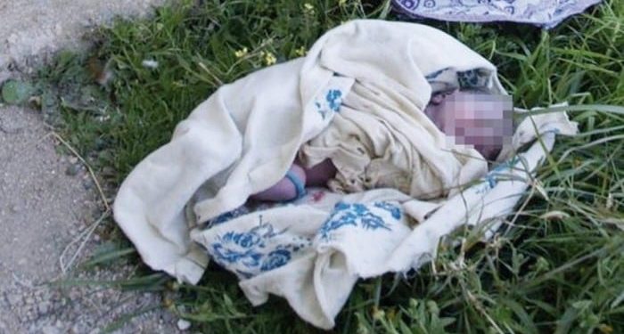 Parakou-Insolite : Un nouveau né de 24h abandonné au bord d’un collecteur d’eau.