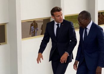 Bénin : Arrivée du Président Emmanuel Macron au Palais de la Marina (Vidéo)