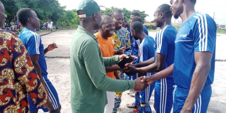 Football – Tournoi de Mise Ensemble : Bernardin Gnanssounou ; Rassemble la jeunesse autour du cuire rond