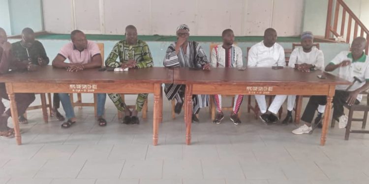 Politique – Législatives 2023: Après la rencontre avec la jeunesse de Yarakinin, Dassouki Sidi Issifou huile la machine à broyer du BR.